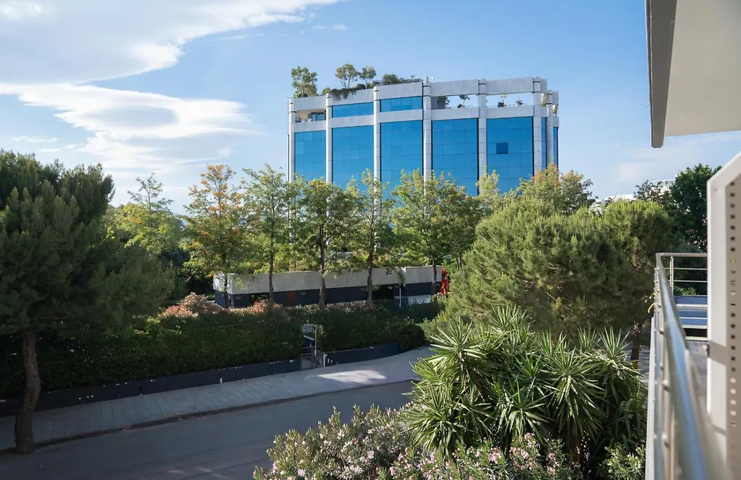 Riviera 1Br - 8 Min Niarchos Snfcc By Twentytwo-1